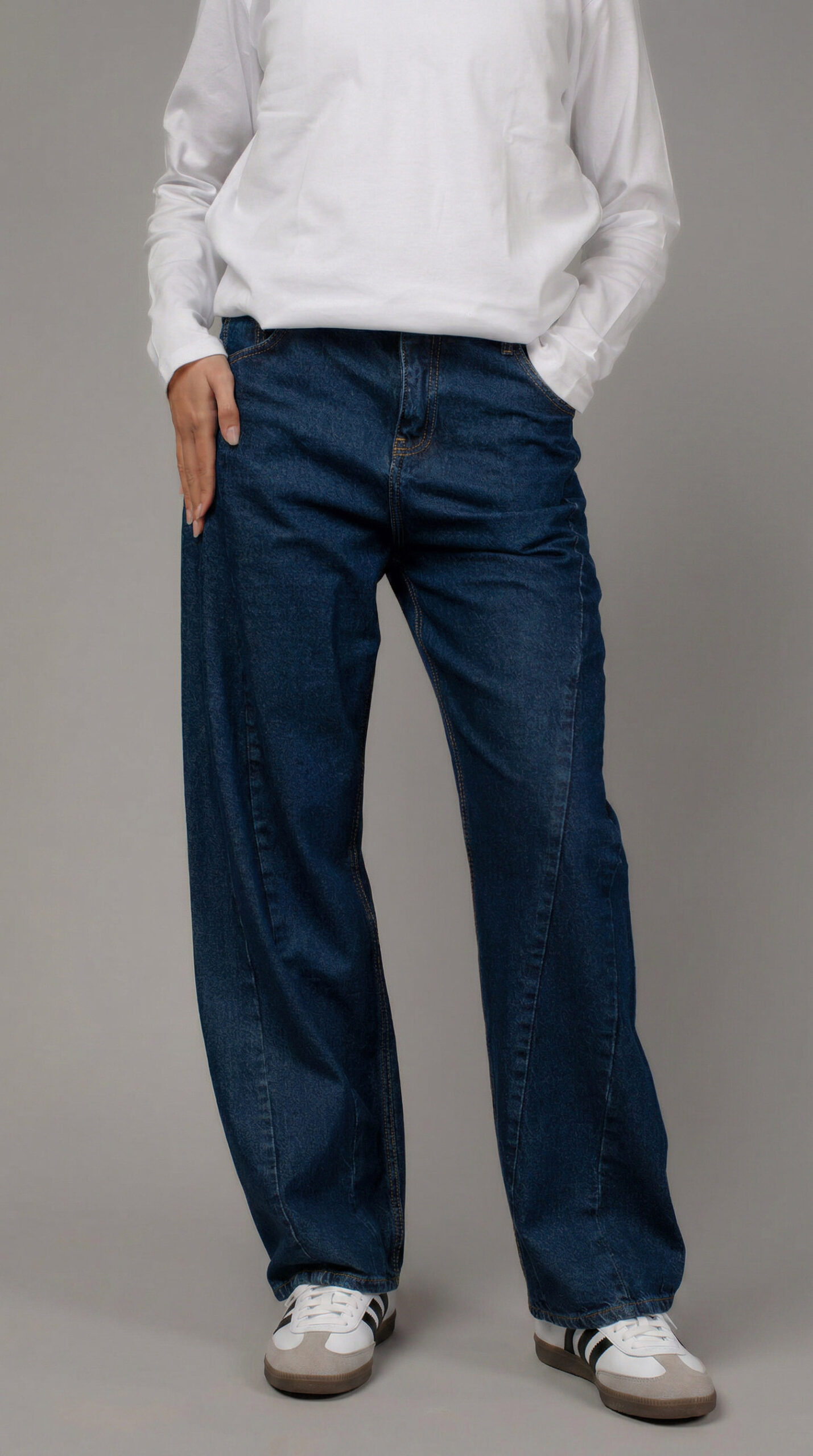 freepik__the-photos-that-will-be-changing-the-shoes-img2-th__86925 Balloon Fit Denim - Image 1